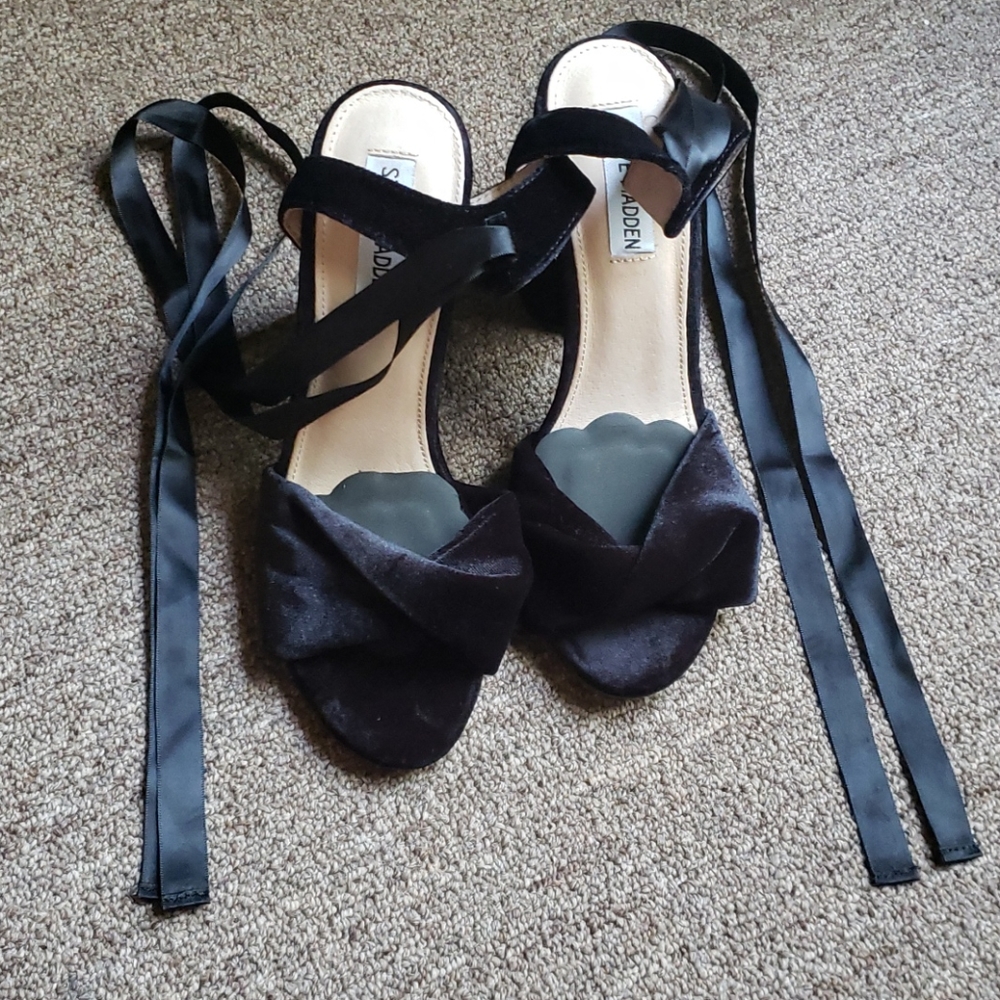 Steve Madden | Black Suede open toe heels